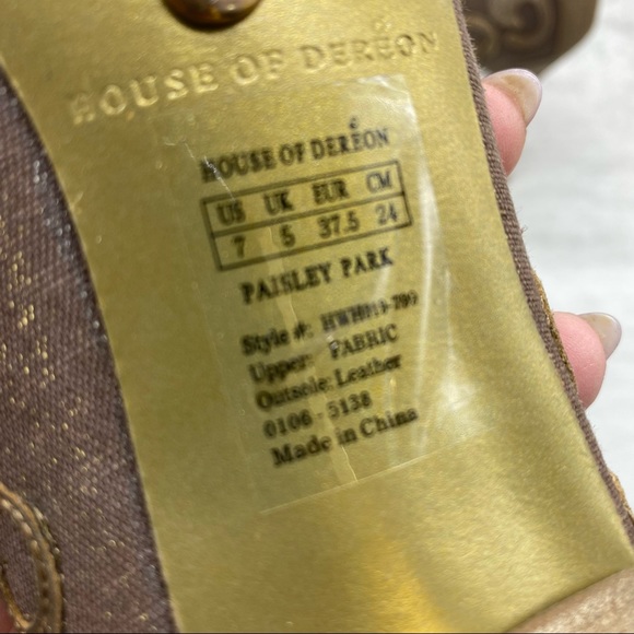House of Dereon- Taupe Leather Open Toe Heel 7 - Picture 12 of 12